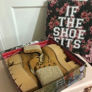 brand new Jeffrey Campbell boots